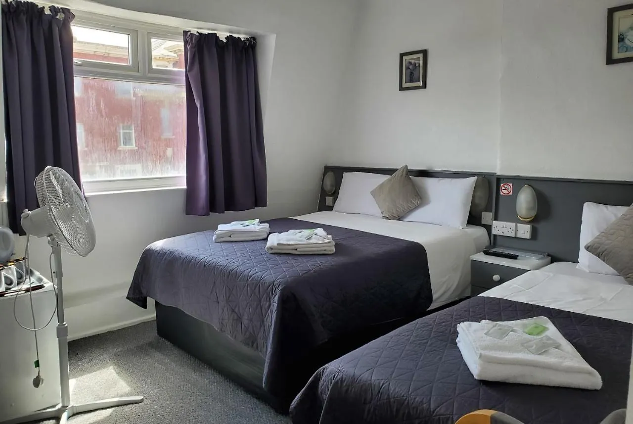 Brooklyn Hotel Blackpool 3*,